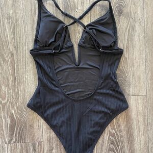 Plunge and open back bikini